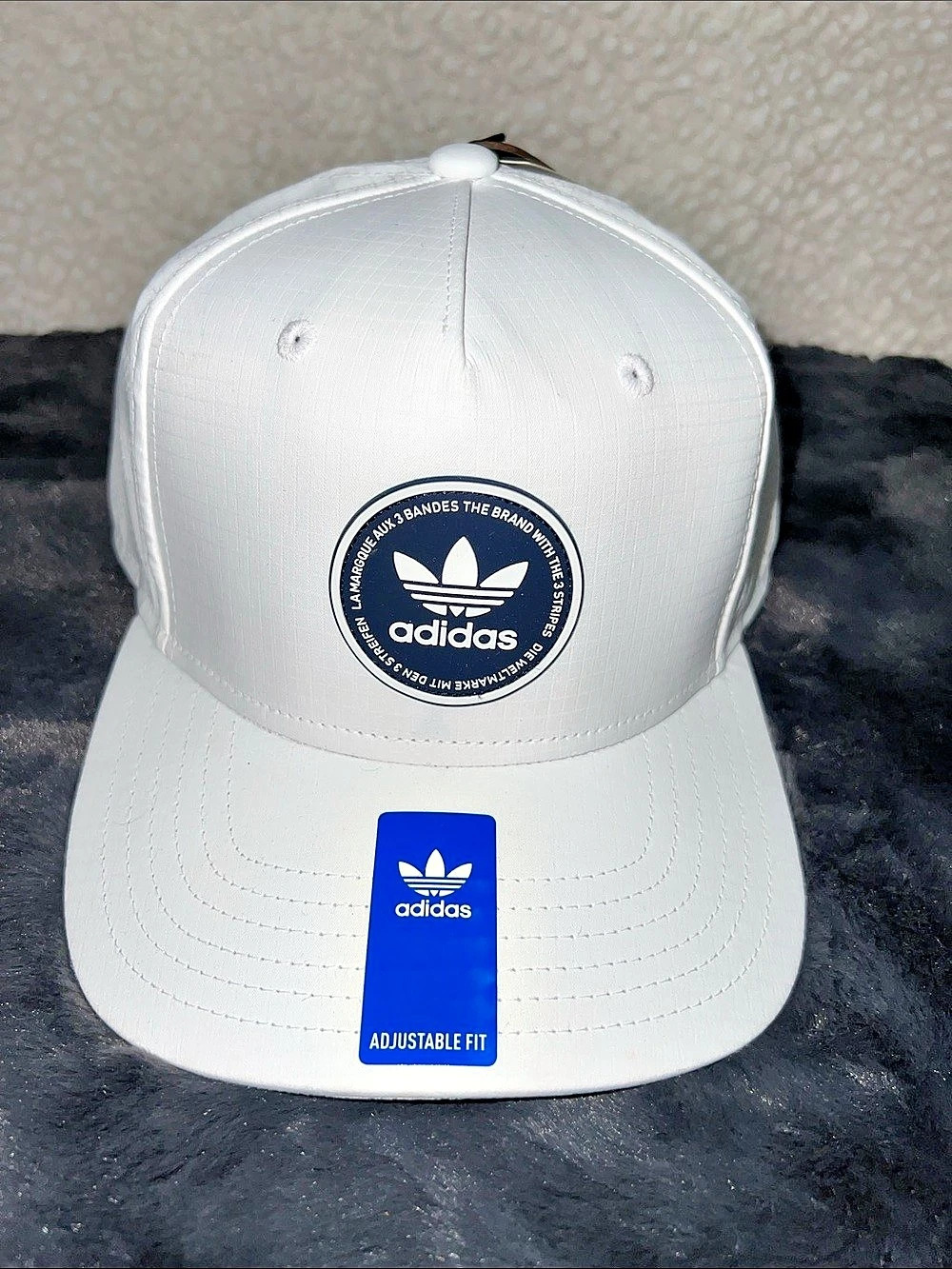 Adidas Men's OG Emblem Snapback. NWT